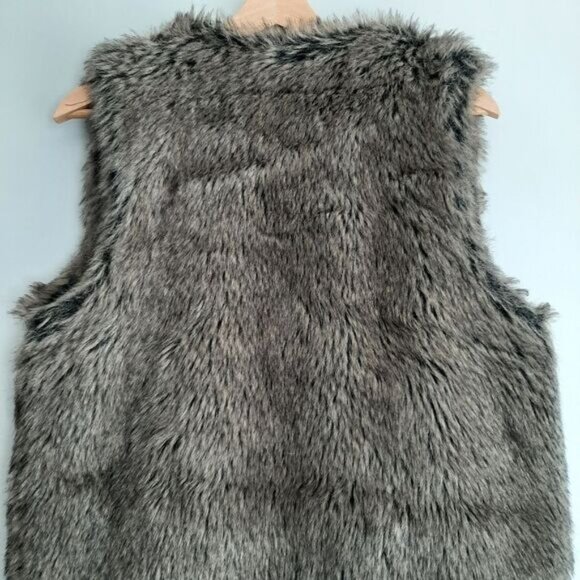 COLLECTION EIGHTEEN Soft Faux Fur Vest Open Front Taupe Sz S/M - Picture 6 of 10
